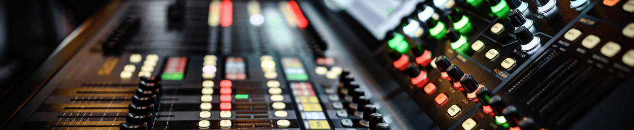 Broadcasting monitors and touchscreen displays