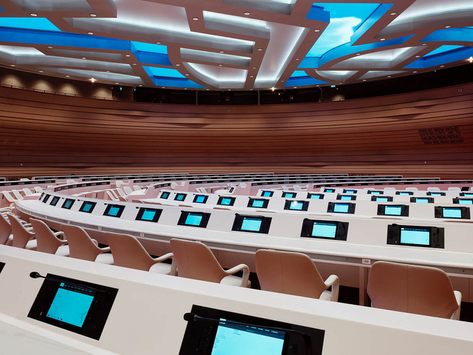 Conference and meeting rooms Displays for the office, conference and meeting rooms